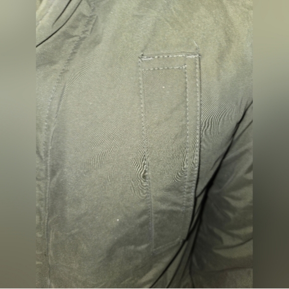 Old Navy Olive Green Parka with Faux Fur Hood - Picture 5 of 10